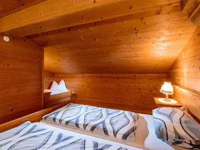 Haus Fröschl, Kirchdorf, Schlazimmer 1