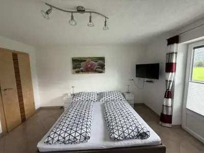 Schlafzimmer 2