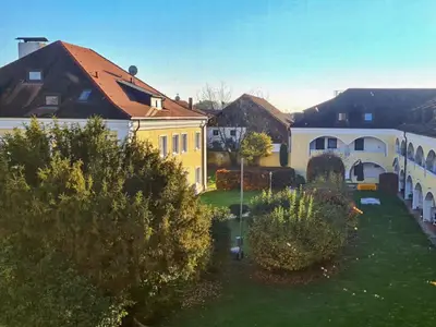 Blick in den Innenhof von Schloss Kirchham