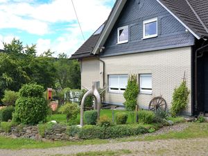 19341316-Ferienwohnung-4-Kirchhundem-300x225-1