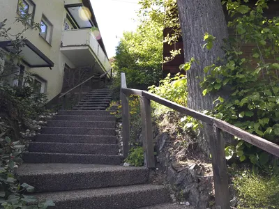 Eingang und Treppe Wohnung Panoramablick