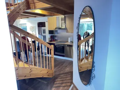 Blick in Wohnung vom Eingang aus