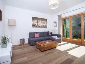 23587040-Ferienwohnung-4-Kitzbühel-300x225-5