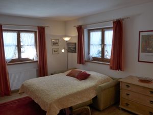 22298185-Ferienwohnung-4-Kitzbühel-300x225-3