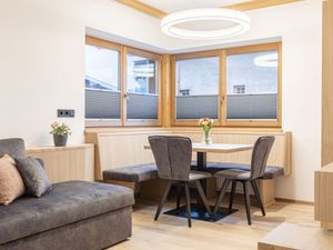 23863950-Ferienwohnung-3-Kitzbühel-300x225-1