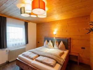 21471863-Ferienwohnung-4-Kitzbühel-300x225-2