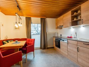 21471863-Ferienwohnung-4-Kitzbühel-300x225-3