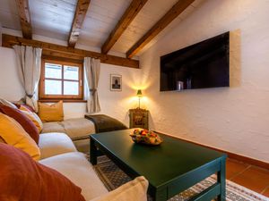 23988875-Ferienwohnung-11-Kitzbühel-300x225-3