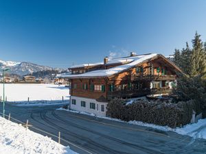 24019081-Ferienwohnung-3-Kitzbühel-300x225-1