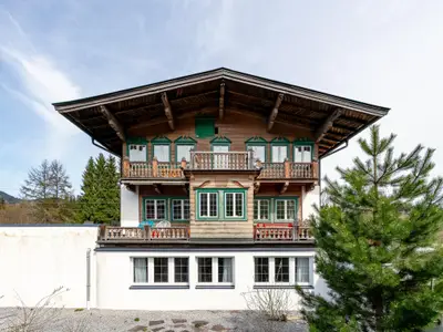 Außenseite Ferienhaus [Sommer]