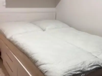 Schlafzimmer 1