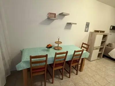 Küche und Essbereich