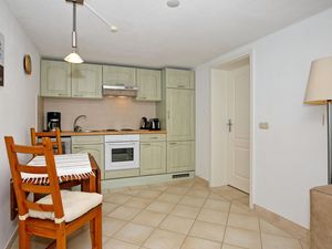 23482685-Ferienwohnung-2-Klein Bollhagen-300x225-4