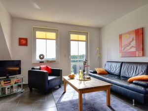 24047670-Ferienwohnung-2-Klein Zicker-300x225-4