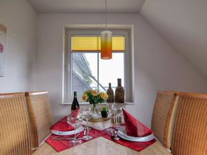 24047670-Ferienwohnung-2-Klein Zicker-300x225-5