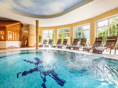 PoolOfHouse