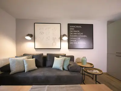 App2_Wohnzimmer_2_L_CMYK