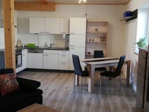 22595383-Ferienwohnung-2-Kleinlangheim-300x225-1