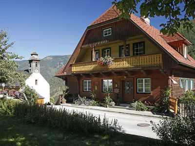 Unser Appartementhaus im Sommer