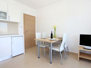 18511406-Ferienwohnung-4-Klek-300x225-4