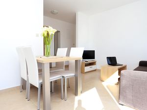 23930840-Ferienwohnung-5-Klek-300x225-2