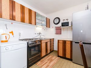 23928552-Ferienwohnung-6-Klenovica-300x225-5