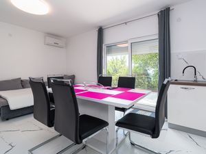 Ferienwohnung für 8 Personen (55 m&sup2;) in Klenovica