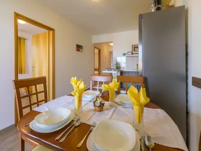 Ferienwohnung für 4 Personen (50 m²) in Klenovica 9/10