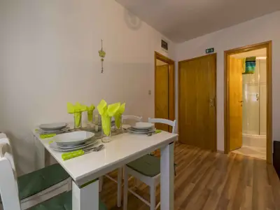 Ferienwohnung für 3 Personen (25 m²) in Klenovica 8/10