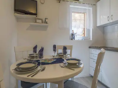Ferienwohnung für 3 Personen (25 m²) in Klenovica 9/10