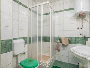 23769009-Ferienwohnung-4-Klimno-300x225-5