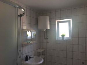 23776305-Ferienwohnung-4-Klimno-300x225-4