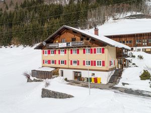 23896427-Ferienwohnung-18-Klösterle am Arlberg-300x225-1