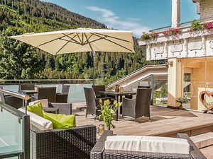 23756922-Ferienwohnung-4-Klösterle am Arlberg-300x225-1