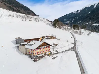 Außenseite Ferienhaus [Winter]