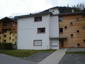 Ferienwohnung für 6 Personen (107 m²) in Klosters-Serneus