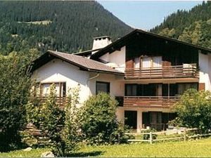 23427304-Ferienwohnung-2-Klosters-Serneus-300x225-3