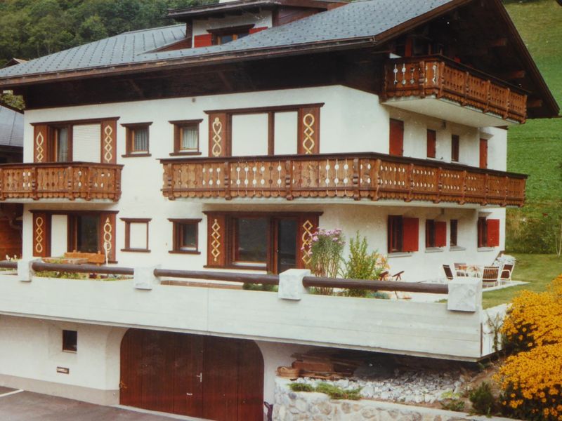 23427338-Ferienwohnung-2-Klosters-Serneus-800x600-0