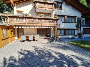 23427350-Ferienwohnung-6-Klosters-Serneus-300x225-1