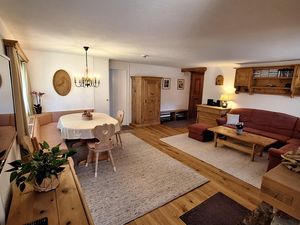 23427350-Ferienwohnung-6-Klosters-Serneus-300x225-2