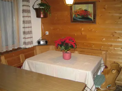 Esstisch