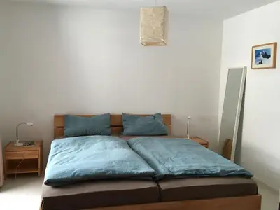 Schlafzimmer 2