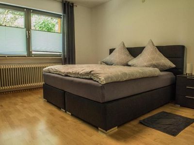 Schlafzimmer 1