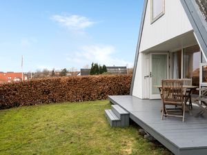 23822770-Ferienwohnung-6-Knebel-300x225-1