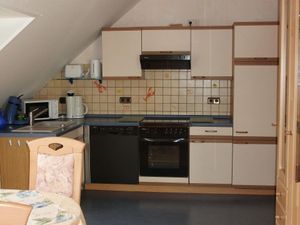 23505392-Ferienwohnung-4-Koblenz-300x225-4