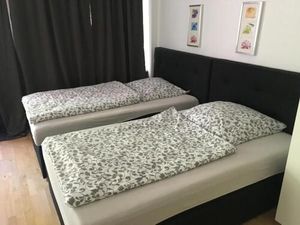 22666201-Ferienwohnung-2-Köln-300x225-5