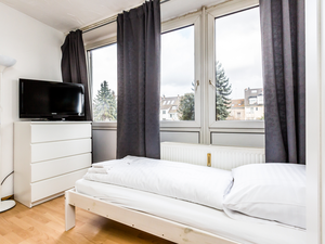 22417735-Ferienwohnung-2-Köln-300x225-4