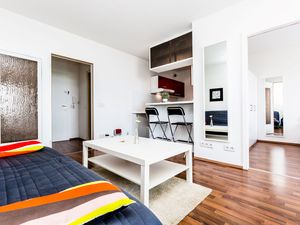 22109769-Ferienwohnung-5-Köln-300x225-5