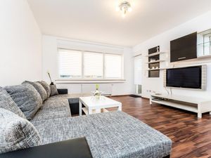 22493693-Ferienwohnung-6-Köln-300x225-0