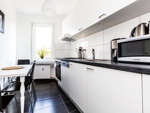 22462647-Ferienwohnung-3-Köln-300x225-4